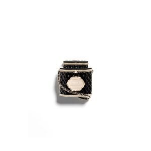CHANEL TEA BOX MINAUDIERE(HIGH-END GRADE)