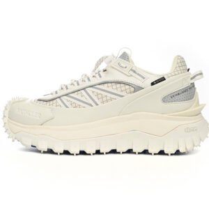 Moncler White 109A4 M00350 M2056